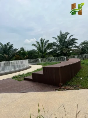 ghe-ngoi-bang-bac-go-nhua-chadwick-ecopark